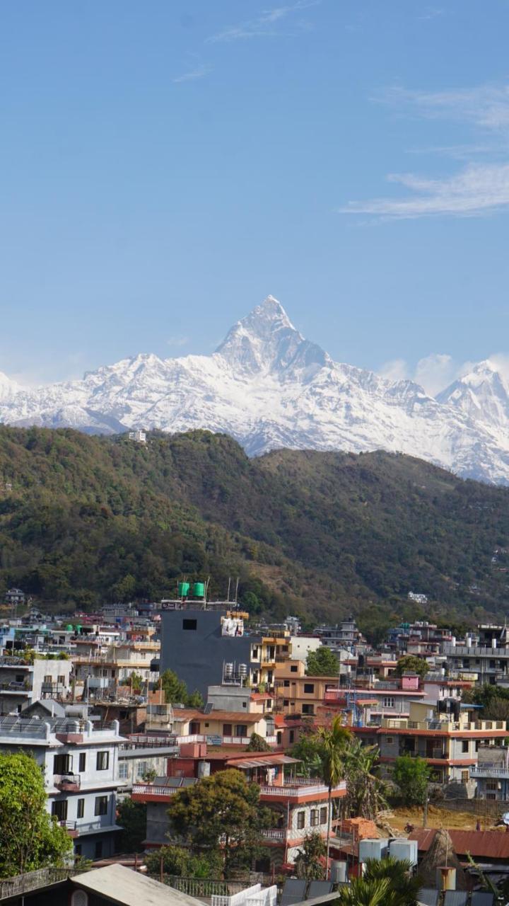 Hotel Mountain View - Lakeside Pokhara Buitenkant foto